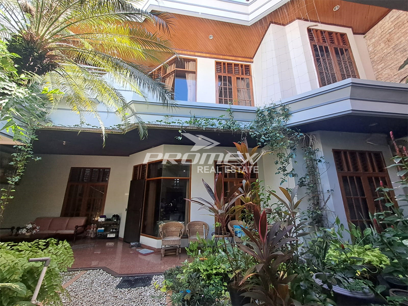 Dijual Rumah 2 Lantai di Kepatihan Kulon - Solo