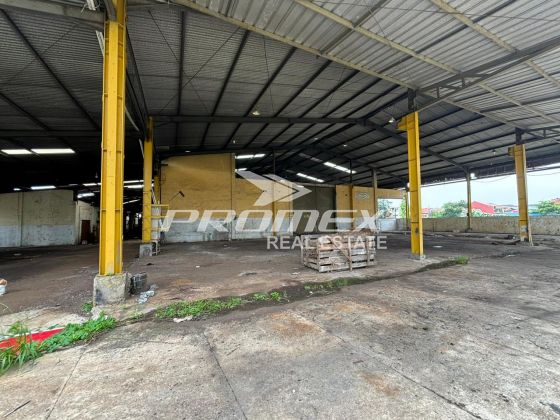 warehouse-gudang-komersil-pinggir-jalan-akses-2-truk-kontainer