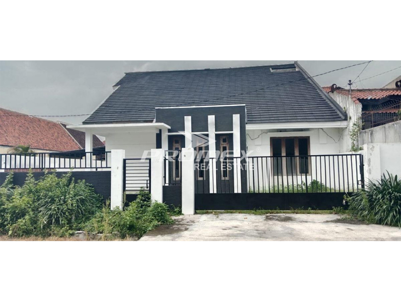 Dijual dan Disewakan Rumah Siap Huni di Manahan, Solo