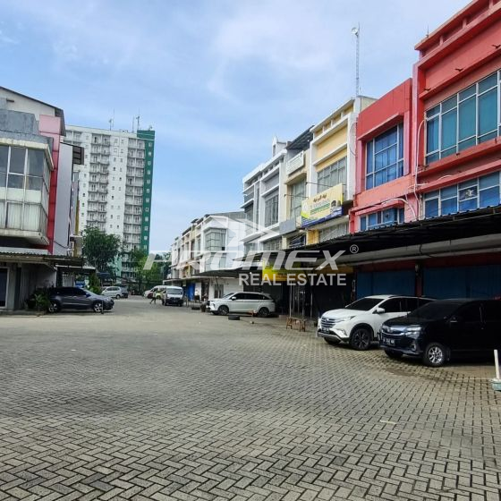 dijual-ruko-strategis-hook-di-mutiara-bekasi-center