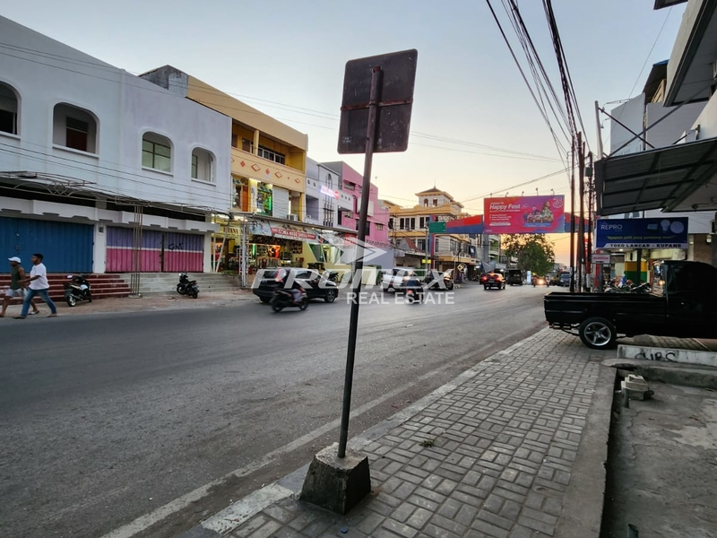 di-jual-ruko-lokasi-strategis-pinggir-jalan-raya-cocok-buat-bisnis-area-kuaninno