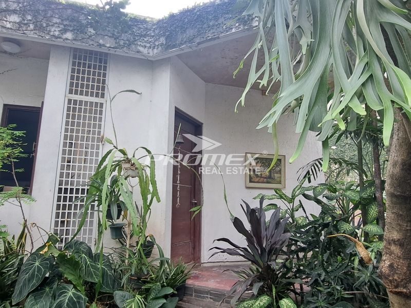 rumah-strategis-dalam-komplek-di-pejaten-jakarta-selatan