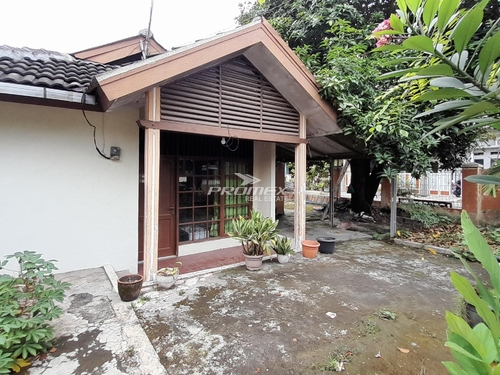 rumah-posisi-hook-murah-hitung-tanah-lokasi-bagus-di-perum-bojong-rawalumbu