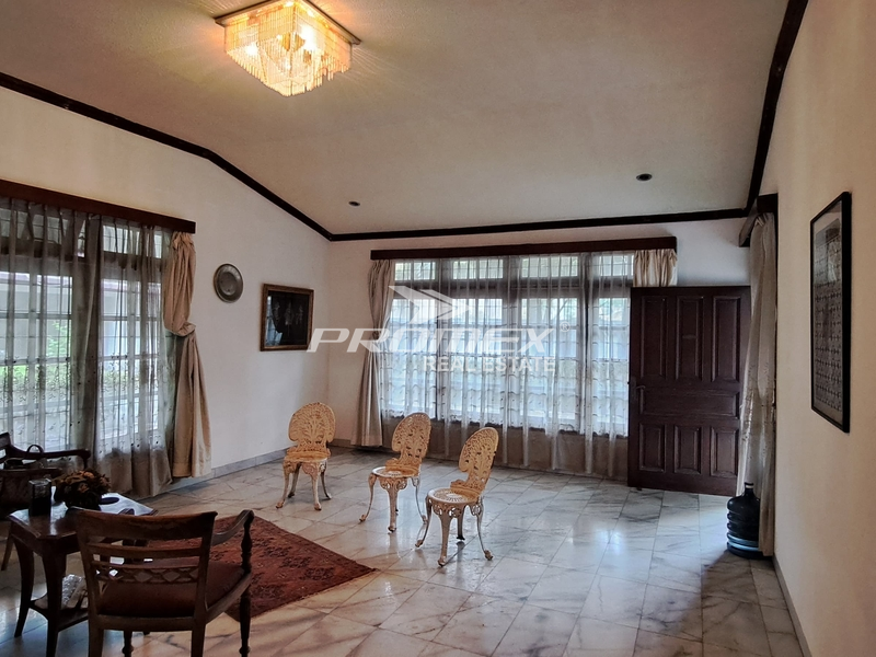 rumah-strategis-kemang-timur
