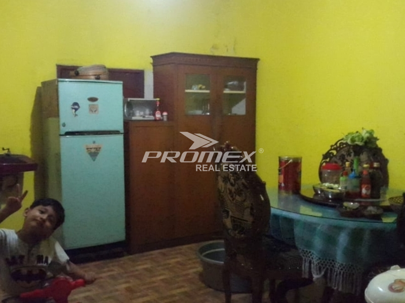 rumah-berhalaman-luas-ntuk-keluarga-di-bulaksereh