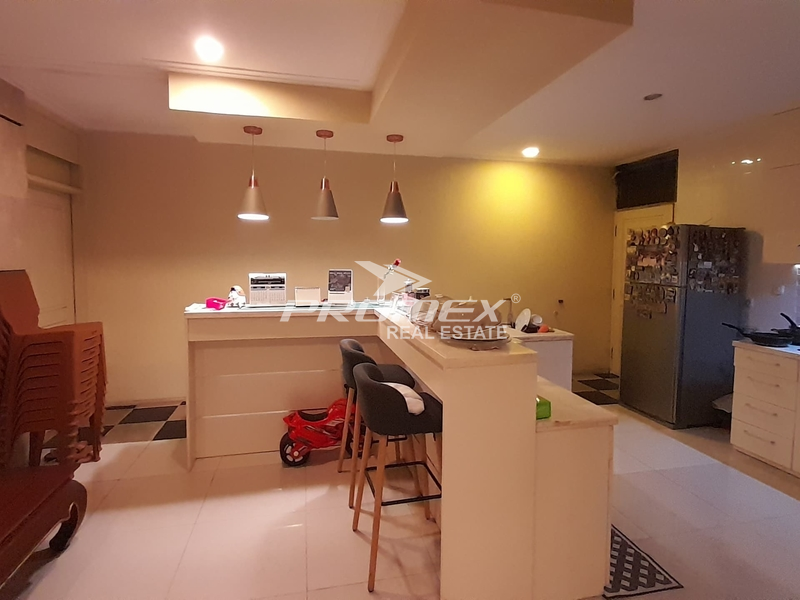 rumah-hunian-kost-9pintu-kemang-lokasi-area-komersil