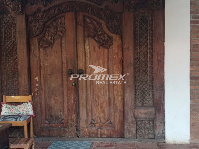 dijual-rumah-etnik-rempoa-2-lantai