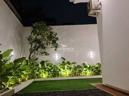 dijual-rumah-baru-semi-furnished-konsep-modern-luas