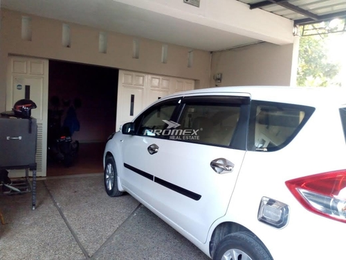 rumah-2-lantai-sudah-renovasi-siap-huni-di-cilodong-depok-dijual-cepat