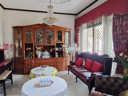 rumah-asri-2-lantai-siap-huni-lokasi-strategis-pinggir-jalan-raya-area-pancoran-jakarta-selatan