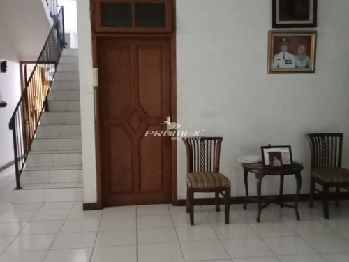 dijual-rumah-1-5-lantai-siap-huni-di-cibubur-jakarta-timur