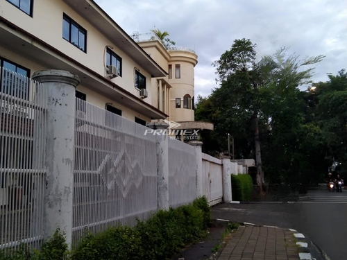 dijual-cepat-rumah-mewah-dikawasan-menteng