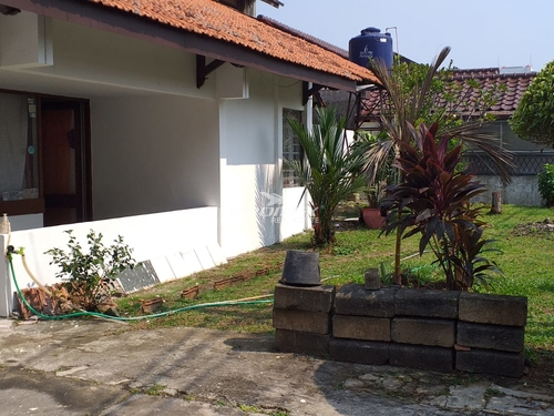 dijual-rumah-asrih-dikawasan-tangerang-selatan