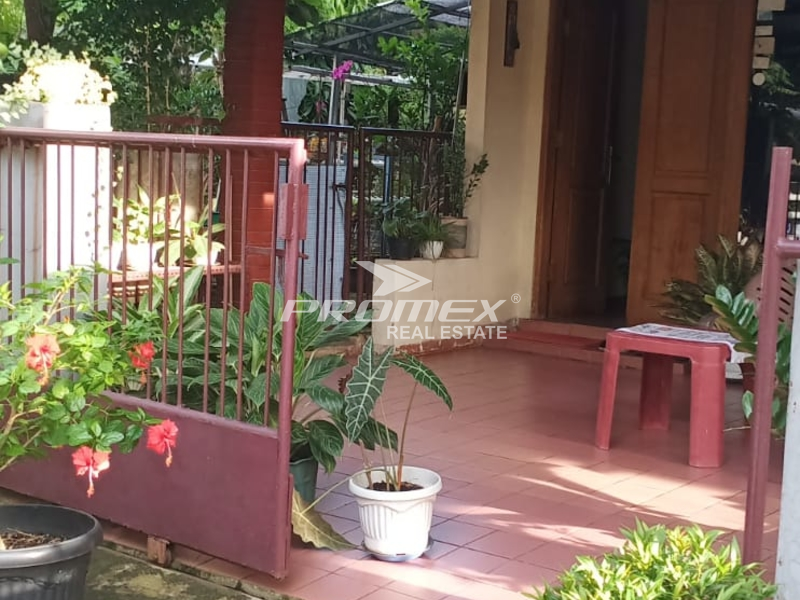 dijual-cepat-rumah-cantik-dan-asri-dikawasan-jakamulya