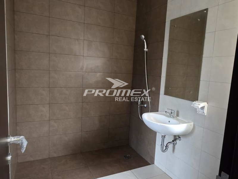 dijual-cepat-rumah-cantik-siap-huni-dikawasan-sumarecon-crown-gading
