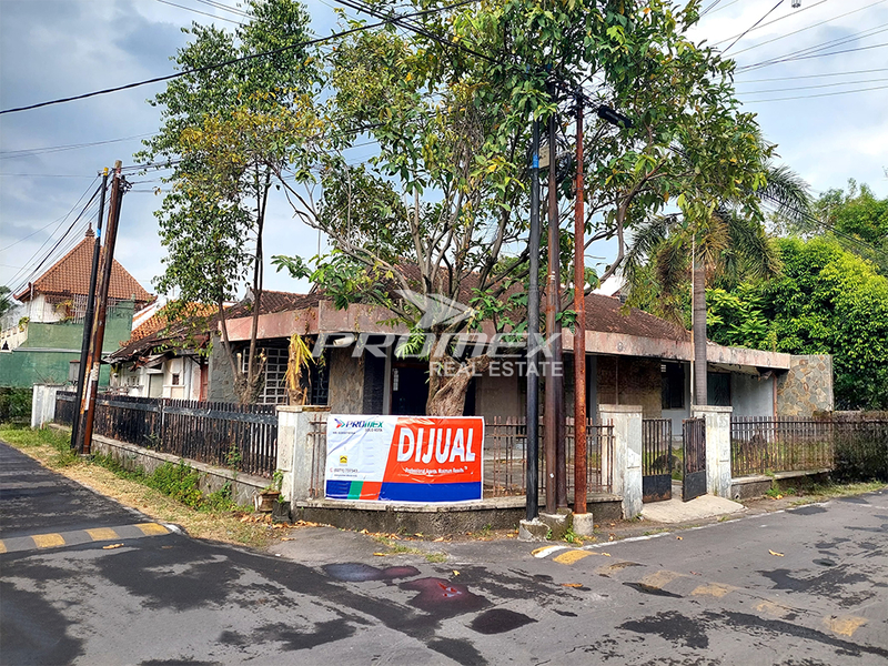 dijual-rumah-siap-huni-di-mangkubumen-solo