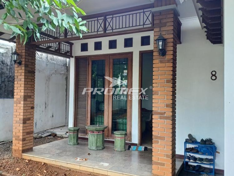 dijual-cepat-rumah-asri-dikawasan-persanggrahan