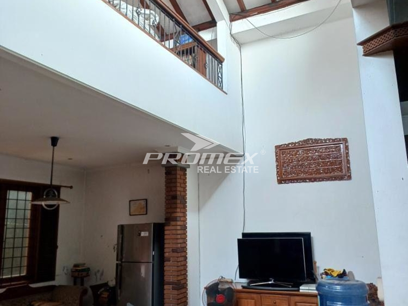 dijual-cepat-rumah-asri-dikawasan-persanggrahan