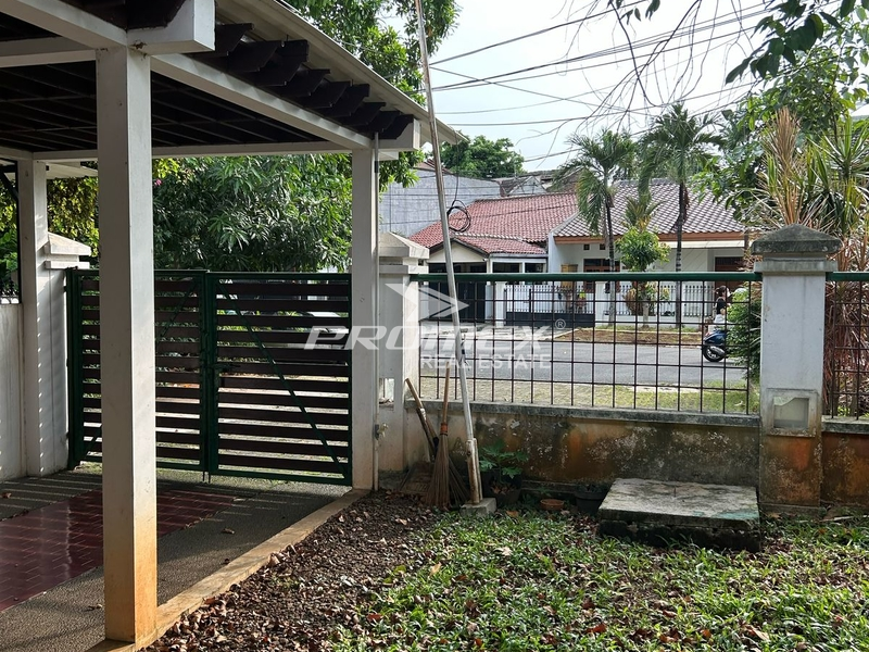 dijual-cepat-rumah-asri-dikawasan-persanggrahan