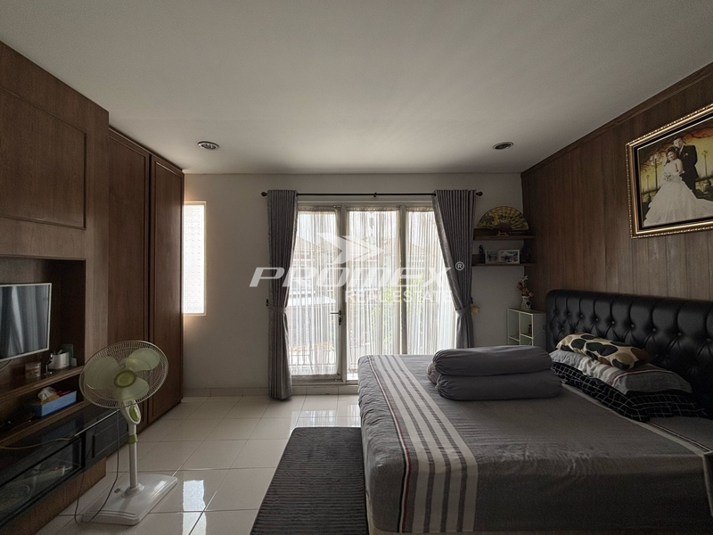 dijual-rumah-cluster-sumarecon-bekasi
