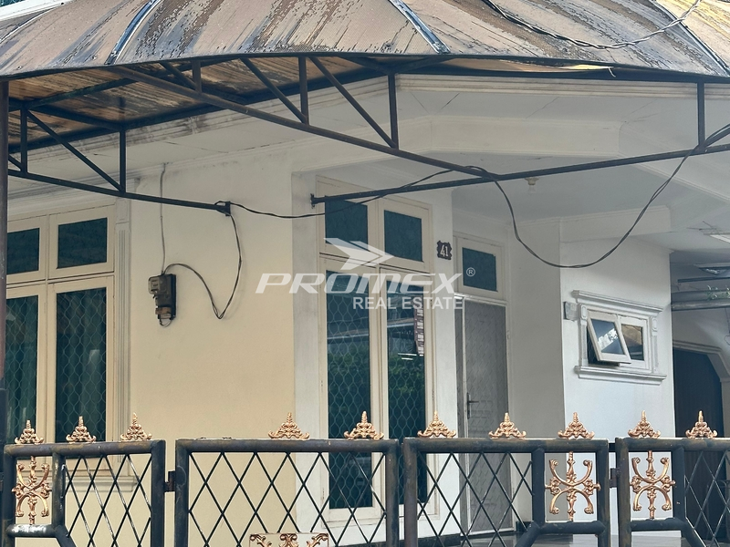 dijual-cepat-rumah-mewah-posisi-hook-di-kawasan-duren-sawit