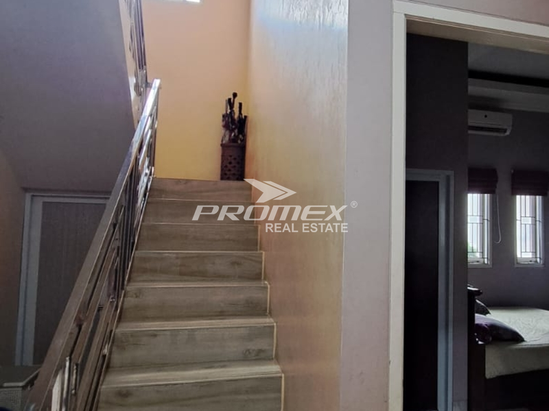 dijual-cepat-rumah-2-lantai-di-bintara