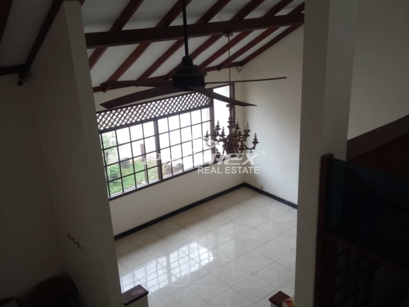 dijual-cepat-rumah-2-lantai-di-bekasi-selatan-bekasi