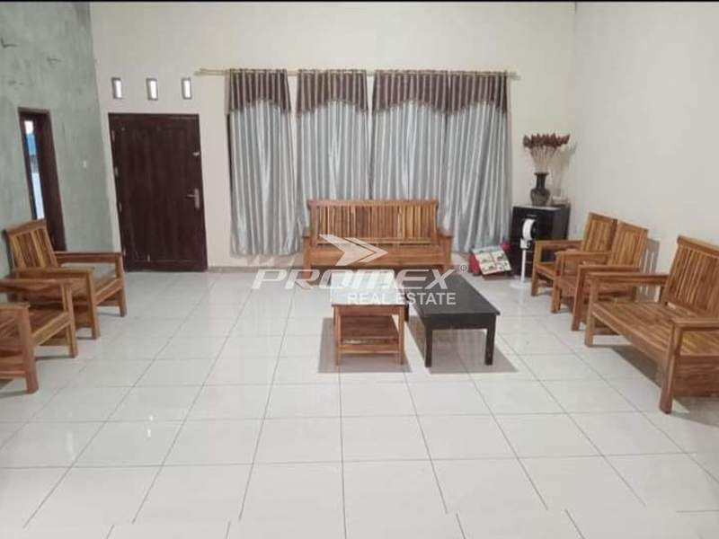 sewa-rumah-halaman-luas-dan-view-cantik-daerah-batuplat