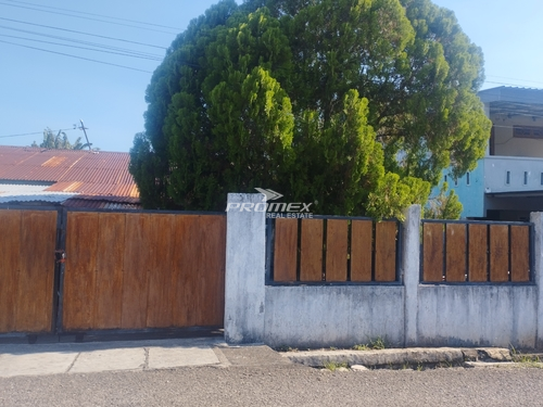 disewakan-rumah-halaman-luas-dan-lapang-pagar-keliling-lokasi-strategis-daerah-tk1