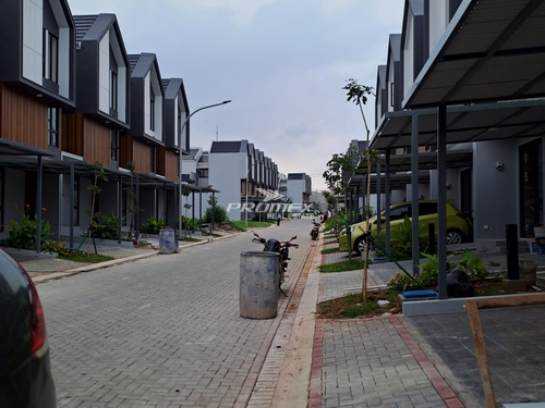 dijual-rumah-di-kota-wisata