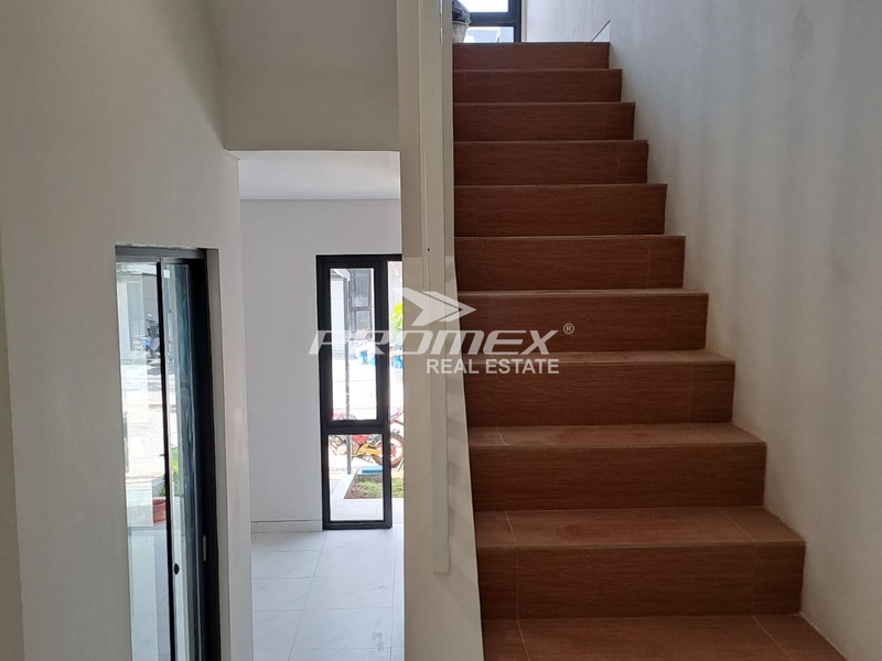 dijual-rumah-di-kota-wisata