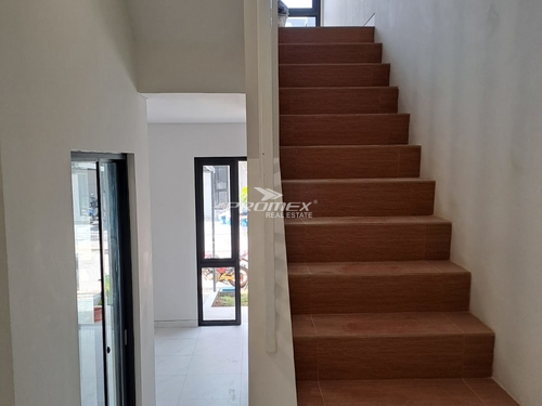 dijual-rumah-di-kota-wisata