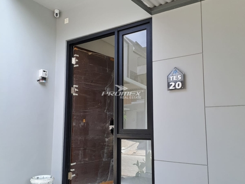 dijual-rumah-di-kota-wisata