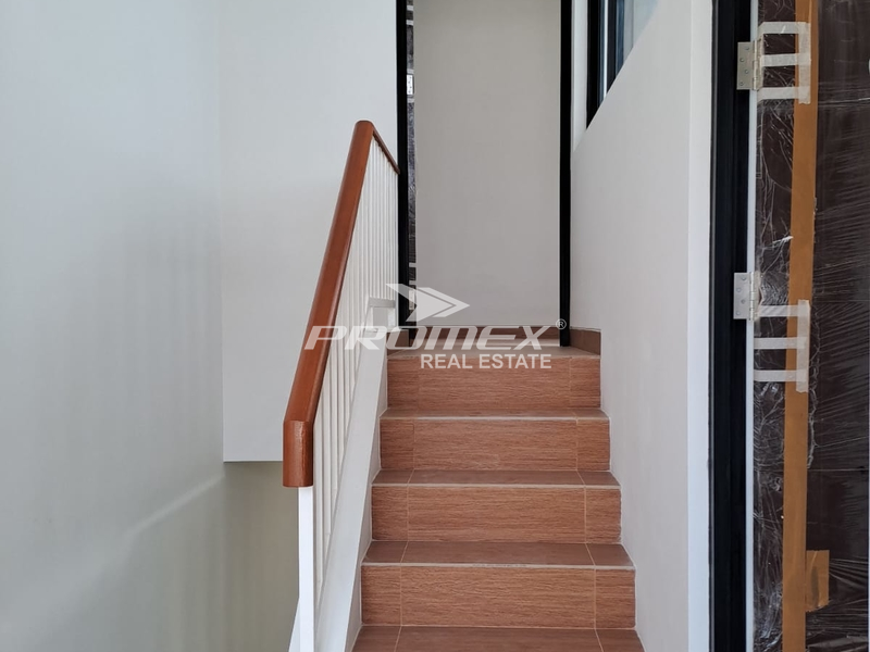 dijual-rumah-di-kota-wisata