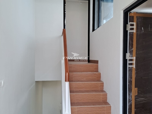 dijual-rumah-di-kota-wisata
