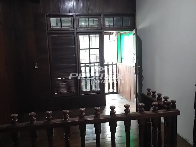 dijual-cepat-rumah-3-lantai-di-bandung