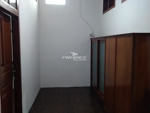 dijual-cepat-rumah-3-lantai-di-bandung