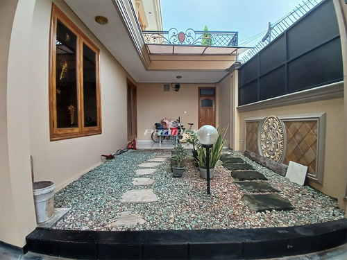 dijual-rumah-mewah-di-solo-baru-sukoharjo