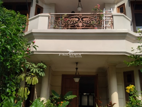 dijual-rumah-mewah-di-pondok-labu-luas-480-m-ada-kolam-renang
