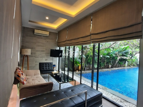 dijual-rumah-mewah-di-mutiara-kemang-desain-arsitek-pool-amp-ventilasi-alami