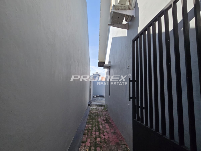 dijual-rumah-area-btn-kupang