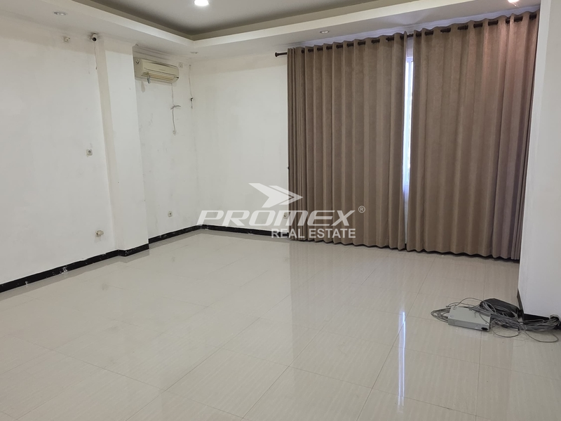 dijual-ruko-3-lantai-area-tdm-kupang