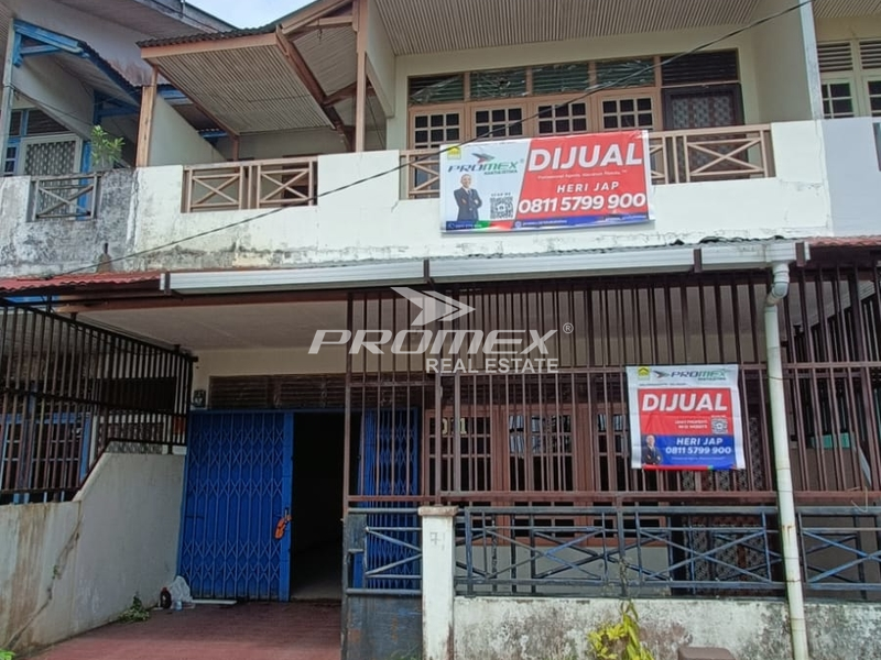 tinggal-di-tengah-kota-tanpa-ribet-rumah-2kt-garasi-shm