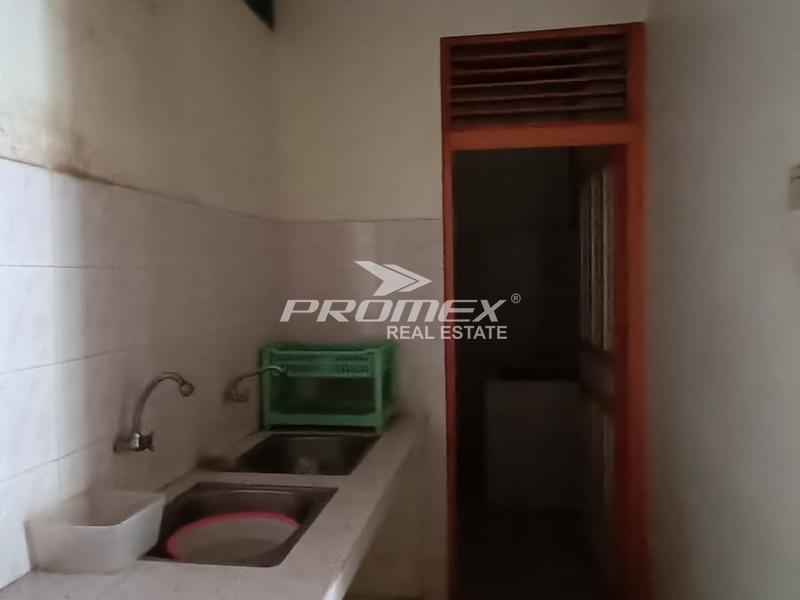 tinggal-di-tengah-kota-tanpa-ribet-rumah-2kt-garasi-shm