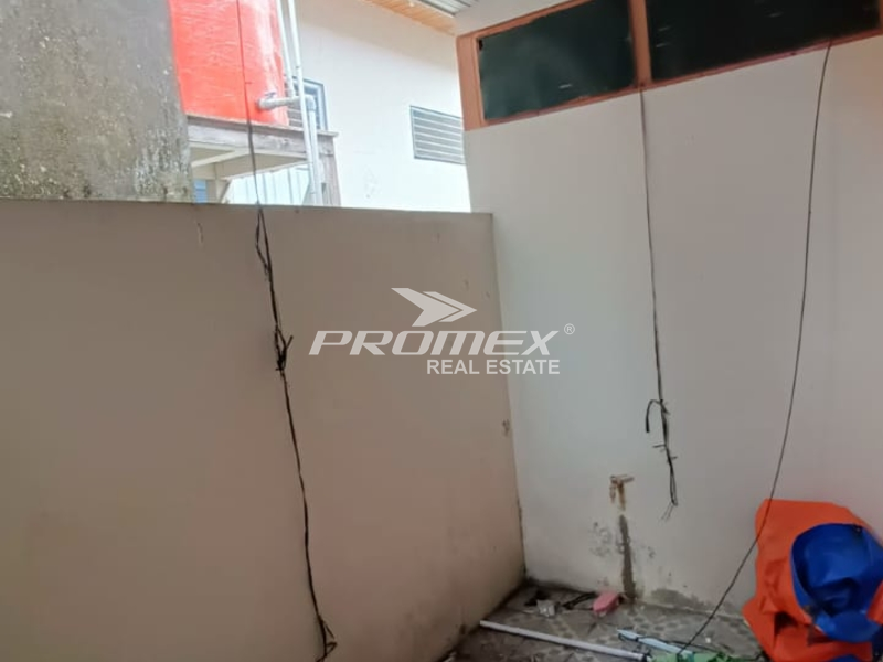tinggal-di-tengah-kota-tanpa-ribet-rumah-2kt-garasi-shm