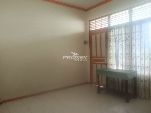 tinggal-di-tengah-kota-tanpa-ribet-rumah-2kt-garasi-shm