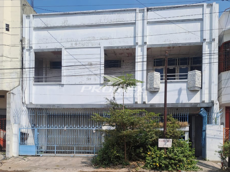 dijual-rumah-luas-siap-huni-di-jl-re-martadinata-solo