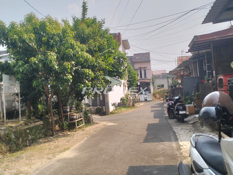 rumah-2-lantai-di-dalam-kompleks-tenang-di-cimanggu-bogor