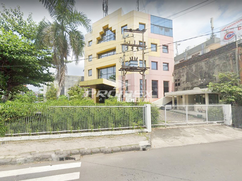 dijual-gedung-5-lantai-di-serengan-solo