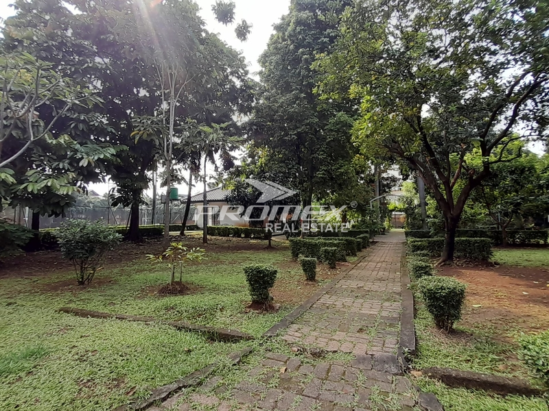 rumah-di-pejaten-mas-pasar-minggu-dalam-komplek-elite-one-gate-system